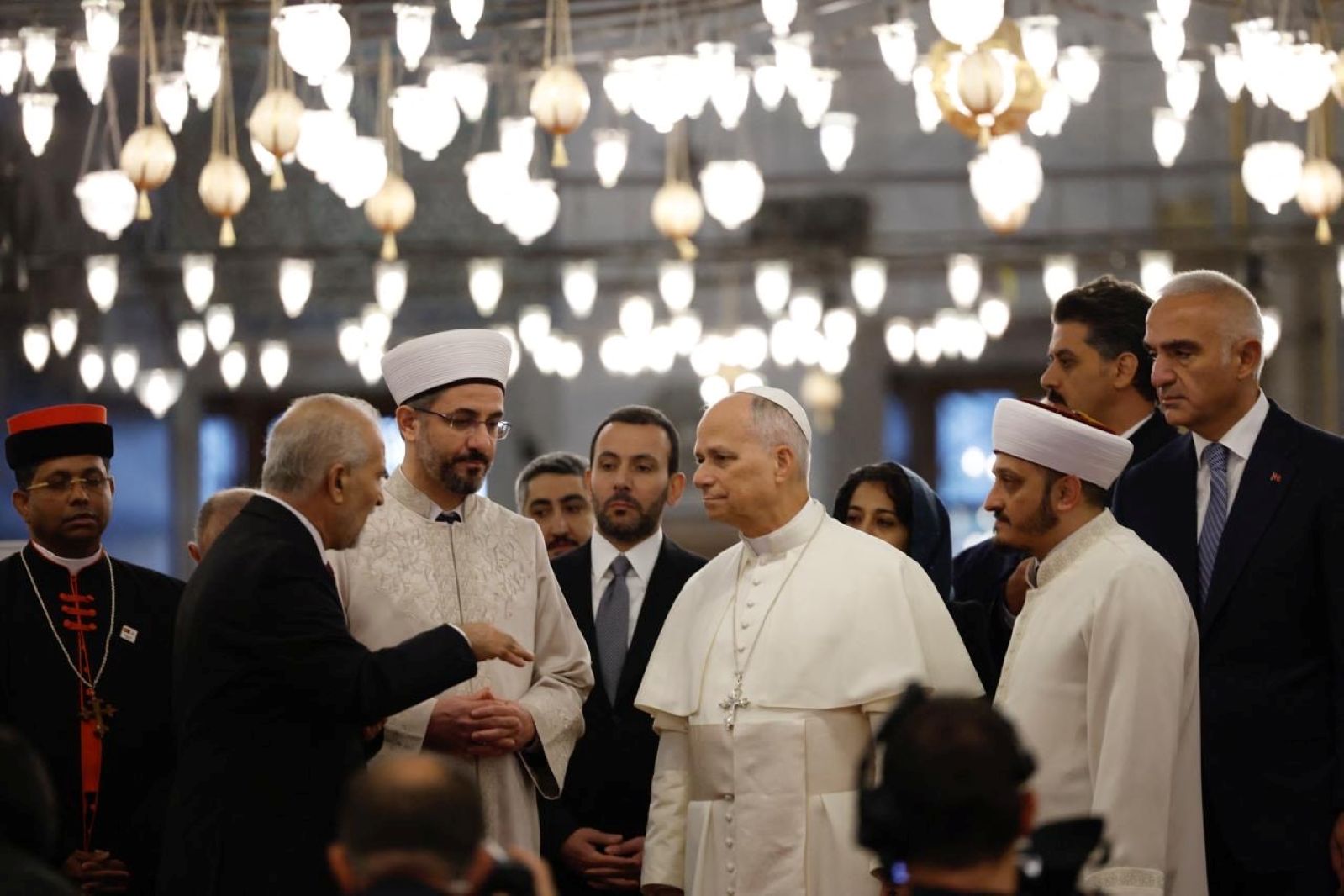 Beirut awaits Pope Leo XIV after symbolic stop in Turkey